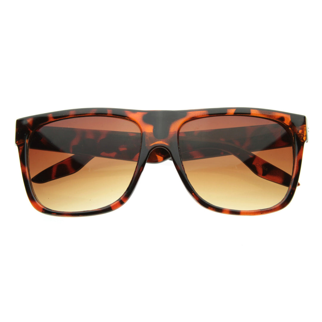 Casual Plastic Flat Top Horned Rim Sunglasses Menswear Eyewear Model 8256 Image 2