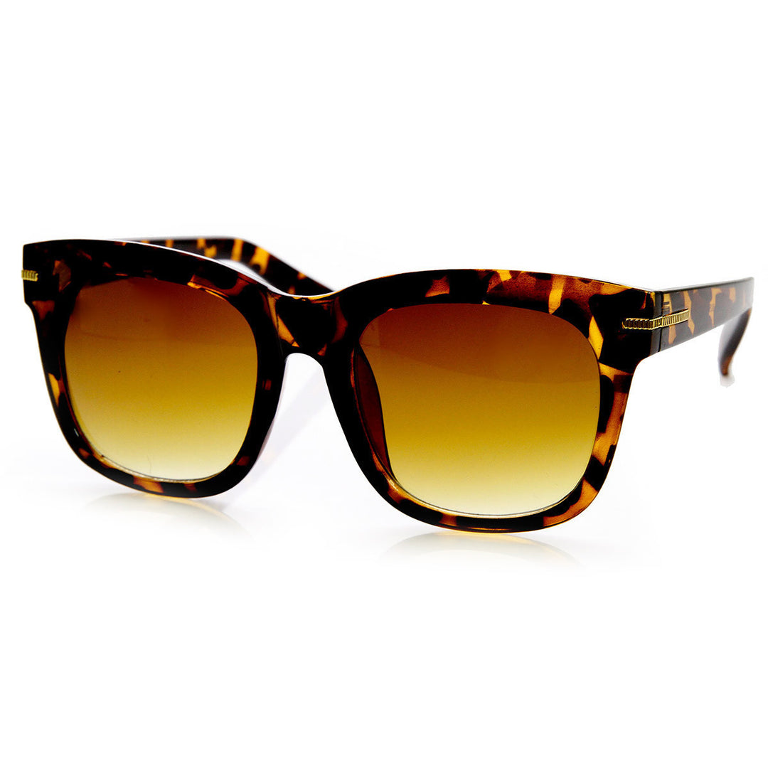 Womens Oversize Bold Rim Mod Horned Rim Sunglasses - 9301 Image 3