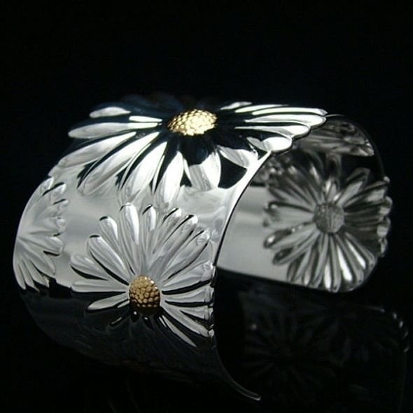Silver Bangle Flowers Daisy Bracelet Cuff Image 3