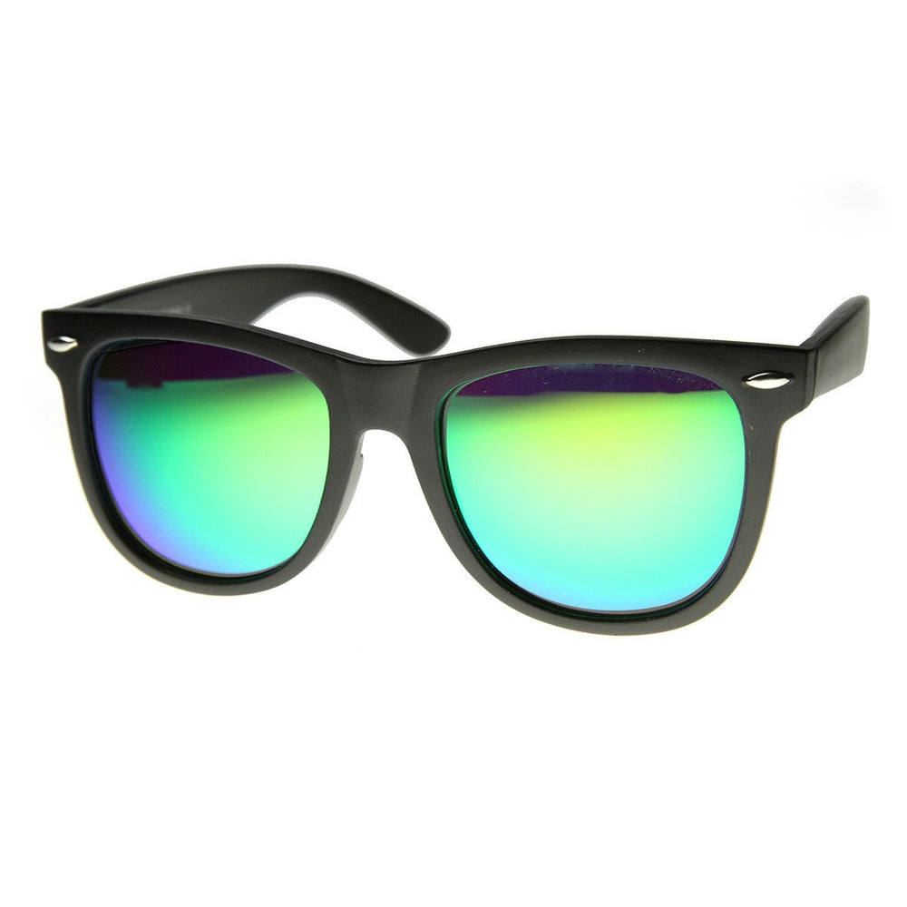 Oversized Horn Rimmed Sunglasses with Metal Rivets Image 2