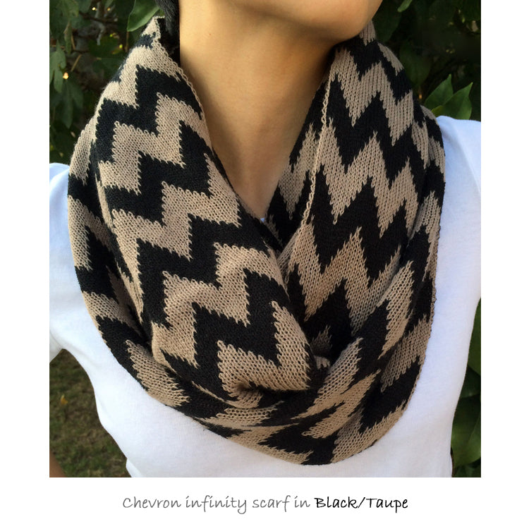 CHEVRON Knit Infinity Scarf Image 2