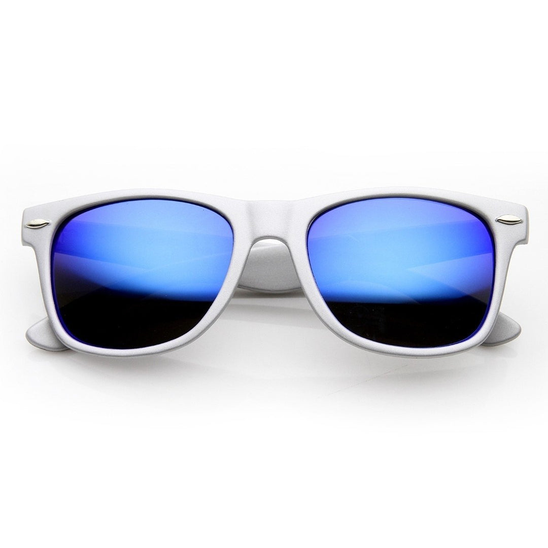 Classic Horn Rimmed Sunglasses Flash Mirror Lens UV400 Protection Various Colors Image 1