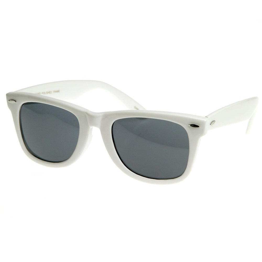 Classic 80s Horn Rimmed Retro Sunglasses White Acetate UV Protected 49mm Image 2