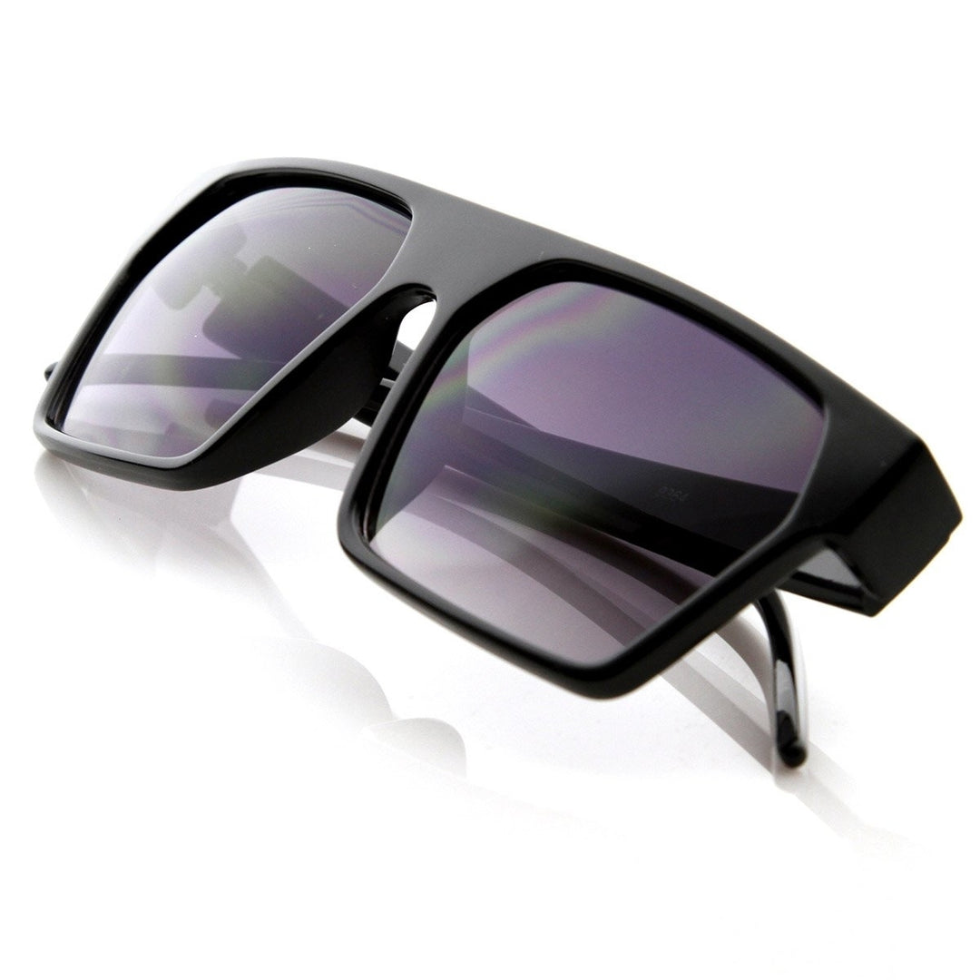 Designer Inspired Triangular Shaped Frame Flat Top Aviator Sunglasses Image 4