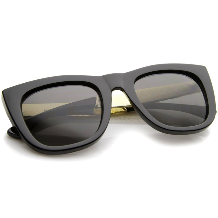 High Fashion Alligator Metal Temple Bold Rimmed Flat Top Sunglasses Image 4