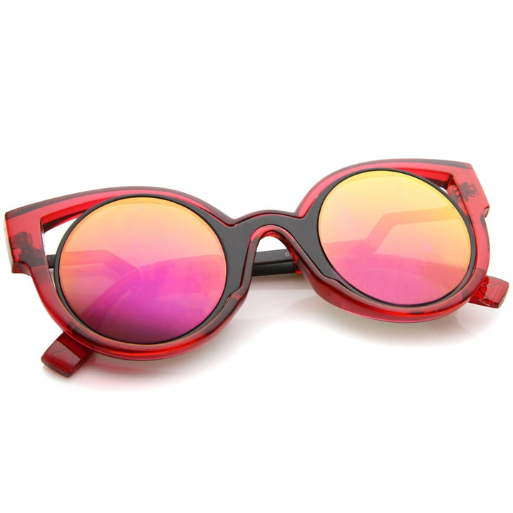 High Fashion Translucent Frame Stepped Temple Two-Tone Cat Eye Sunglasses Image 4