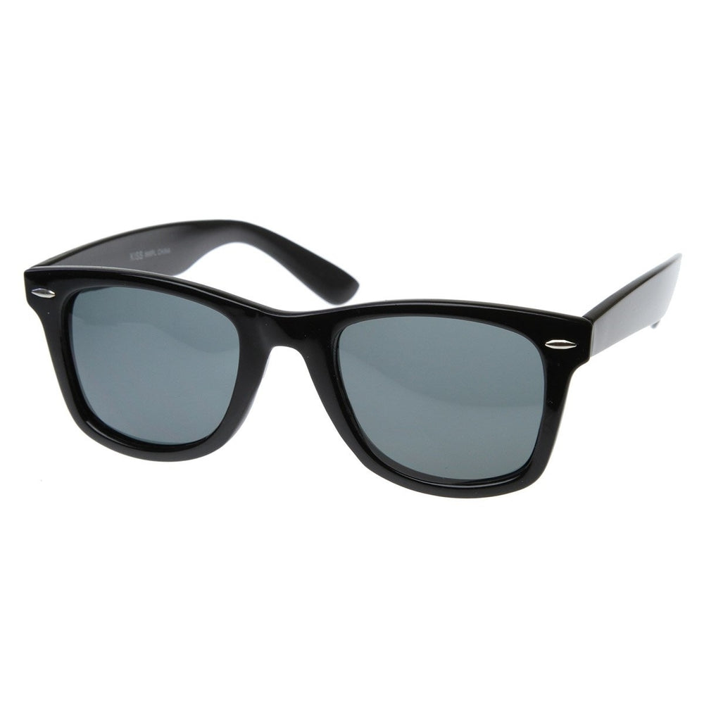 Medium Polarized Lens Classic Original Horn Rimmed Sunglasses Image 2