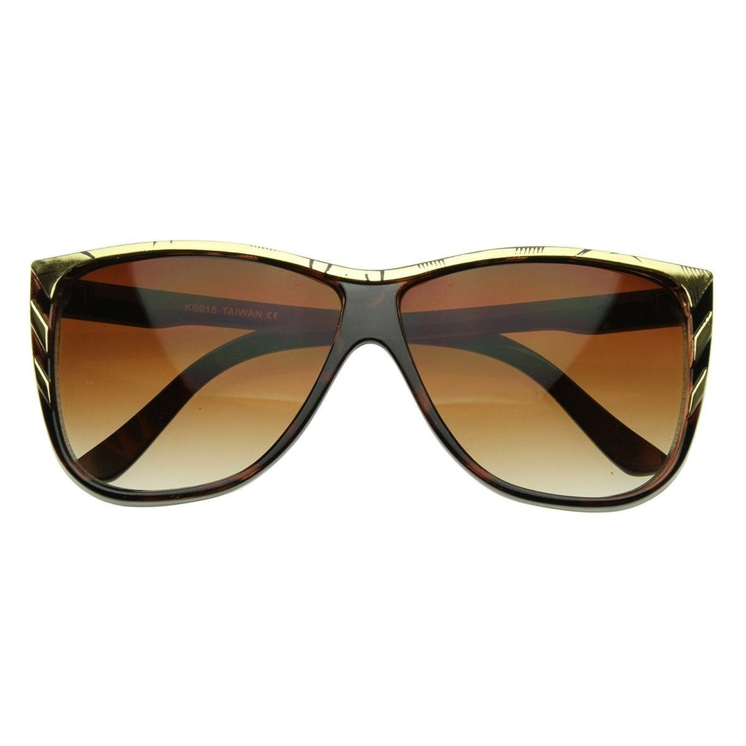 Larger Modern Retro Fashion Gold Tip Point Detail Horn Rimmed Sunglasses Image 1