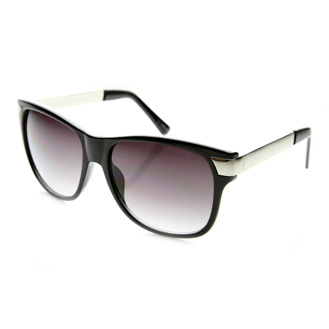 Premium High Fashion Metal Temple Mod Horn Rimmed Sunglasses Image 1
