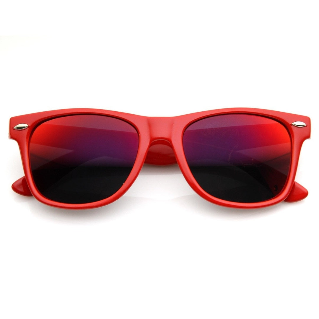 Retro Bright Horn Rimmed Sunglasses with Colorful Mirrored Lenses - UV400 Image 1