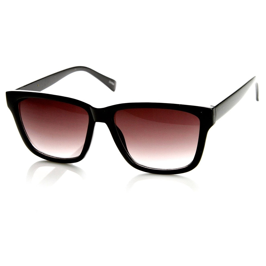 Retro Fashion Modified Squared Frame Horn Rimmed Sunglasses Image 2