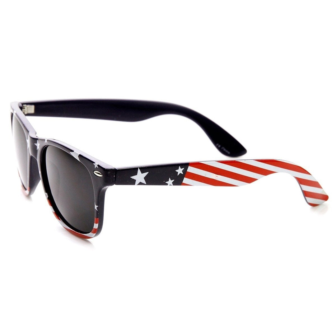 U.S. American Flag USA Stars and Stripes Horn Rimmed Sunglasses Image 3