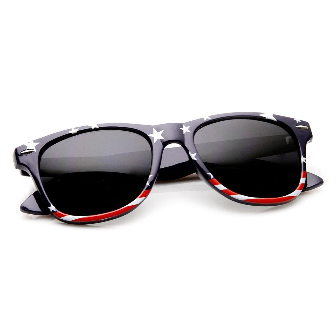 U.S. American Flag USA Stars and Stripes Horn Rimmed Sunglasses Image 4