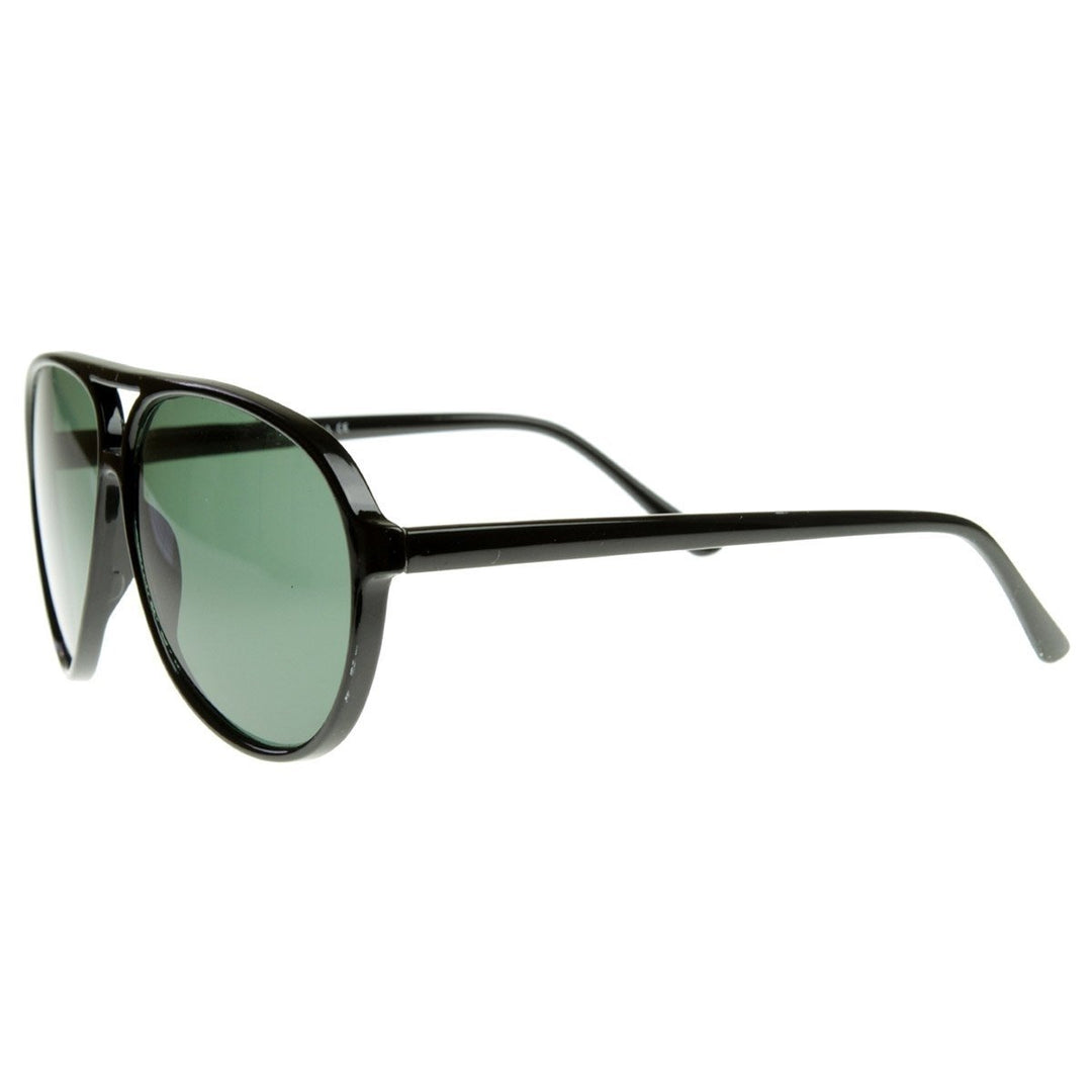 Vintage Inspired Classic Tear Drop Plastic Aviator Sunglasses Image 3