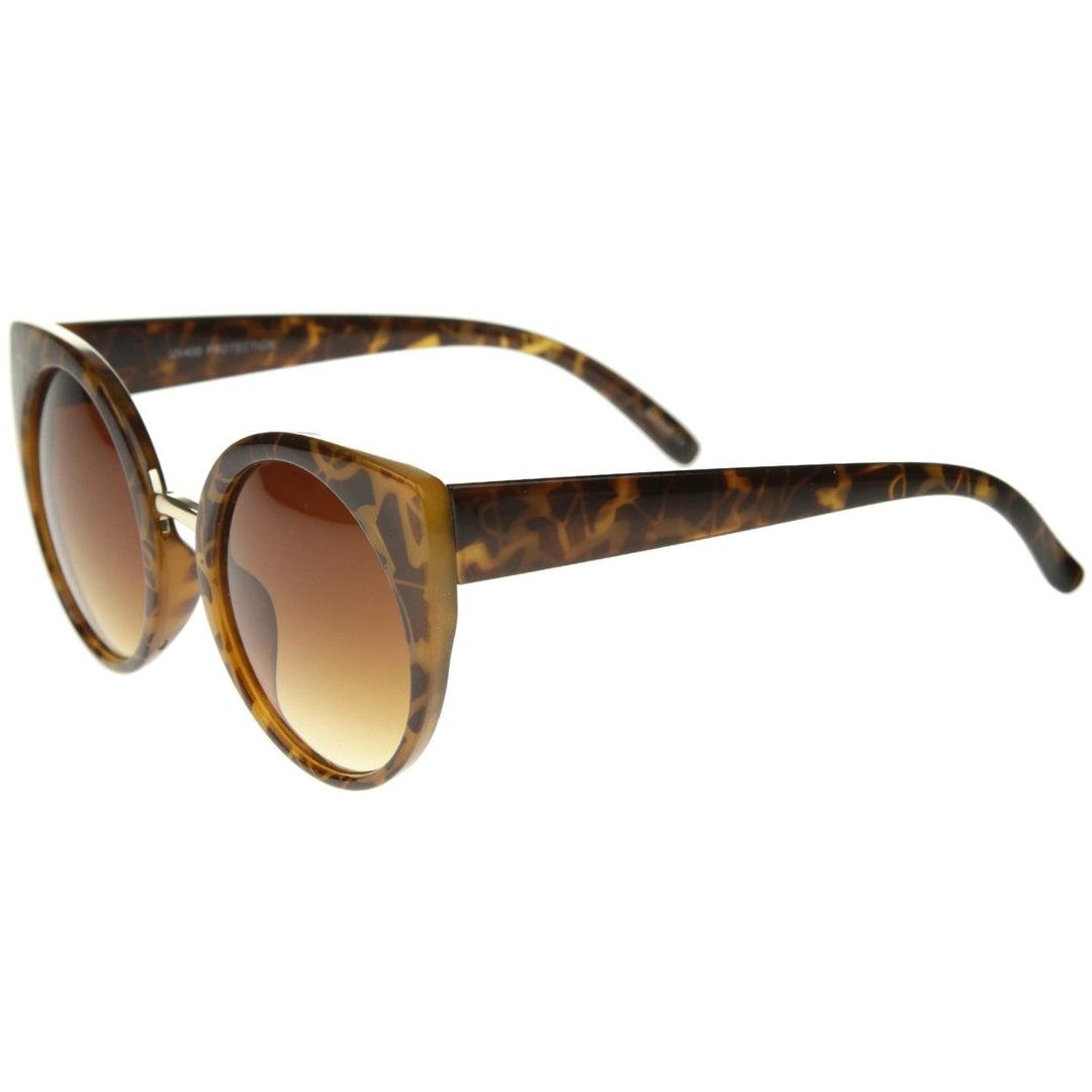 Womens High Fashion Oversize Round Lens Cat Eye Sunglasses 55mm Image 3