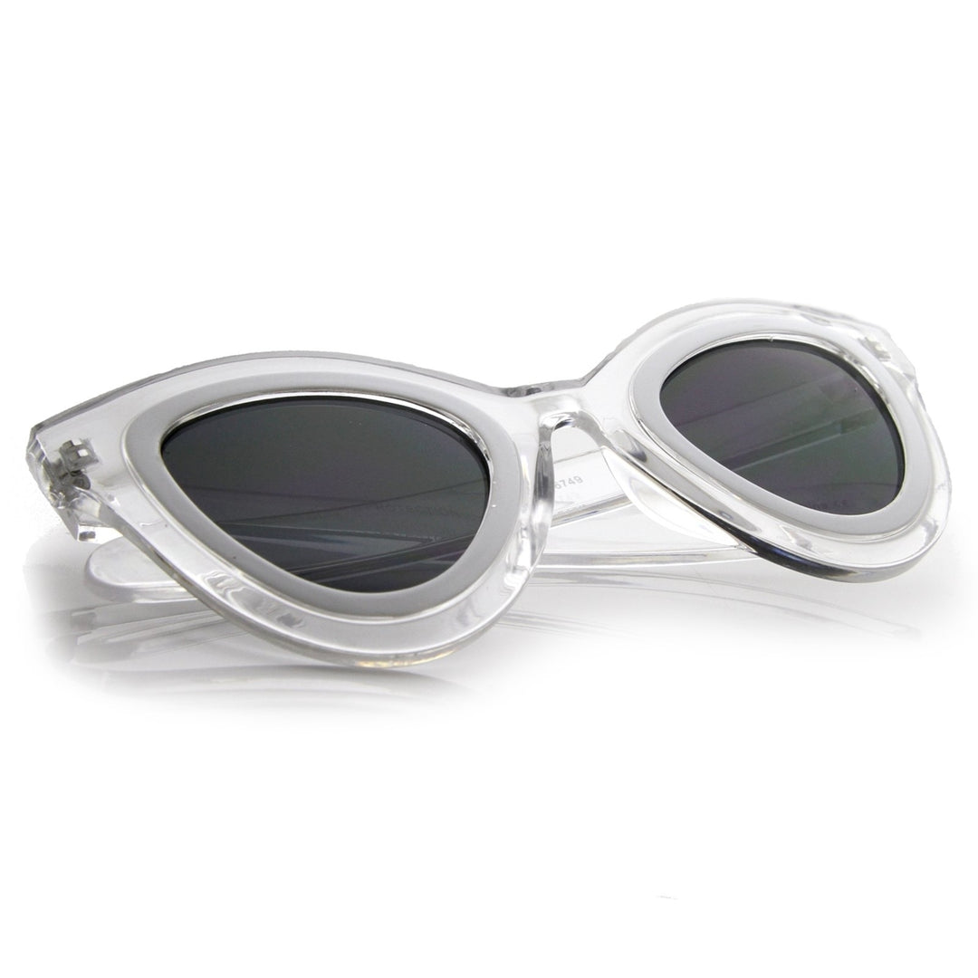 Womens High Fashion Two-Toned Chunky Oversize Cat Eye Sunglasses 42mm Image 4
