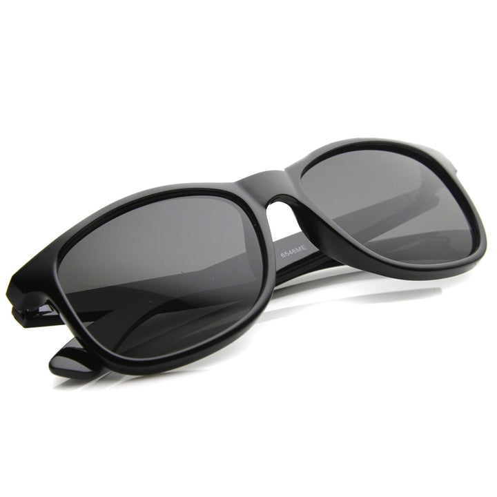 Womens Horn Rimmed Sunglasses With UV400 Protected Composite Lens Image 4