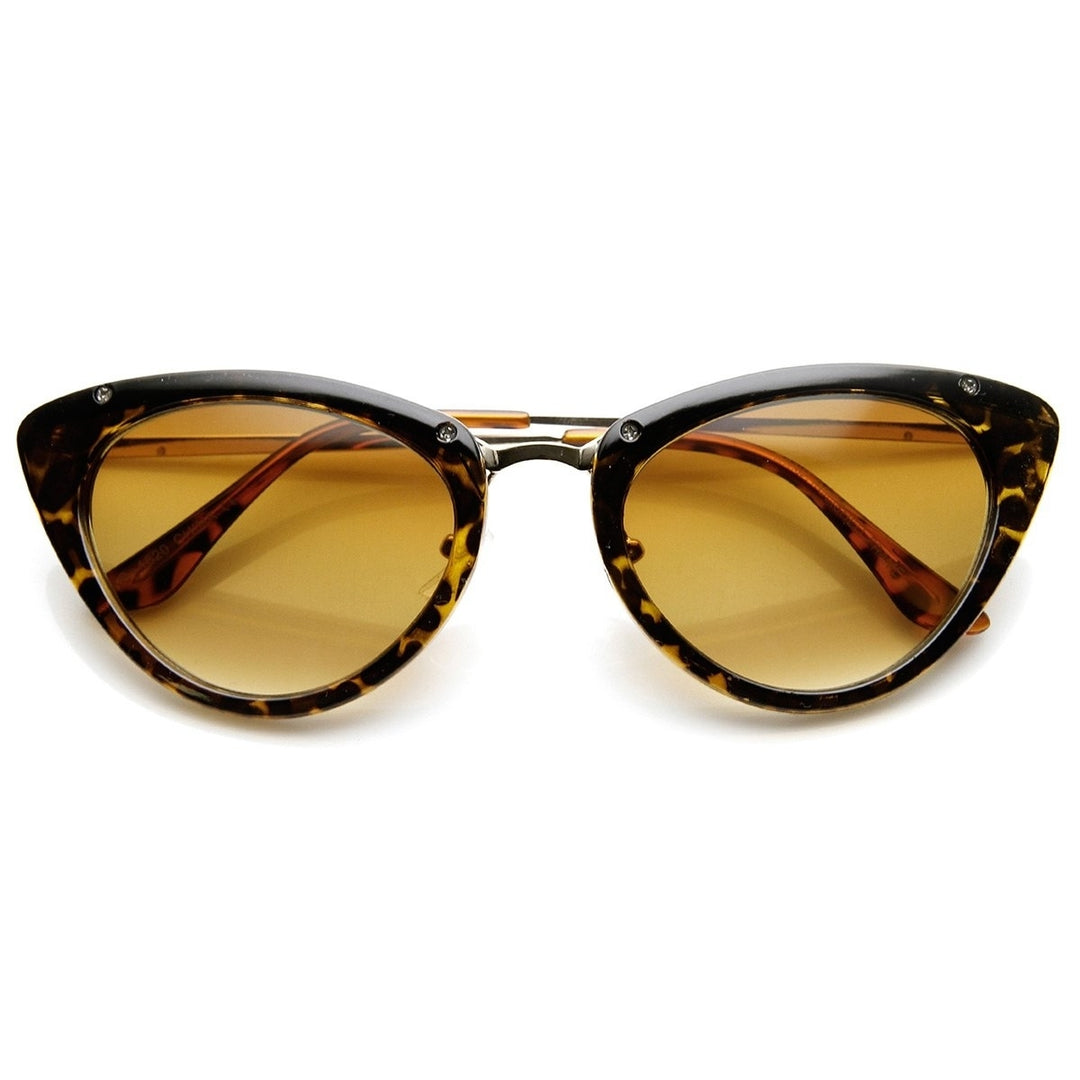 Womens Mod Fashion Metallic Temple Retro Cat Eye Sunglasses Image 1