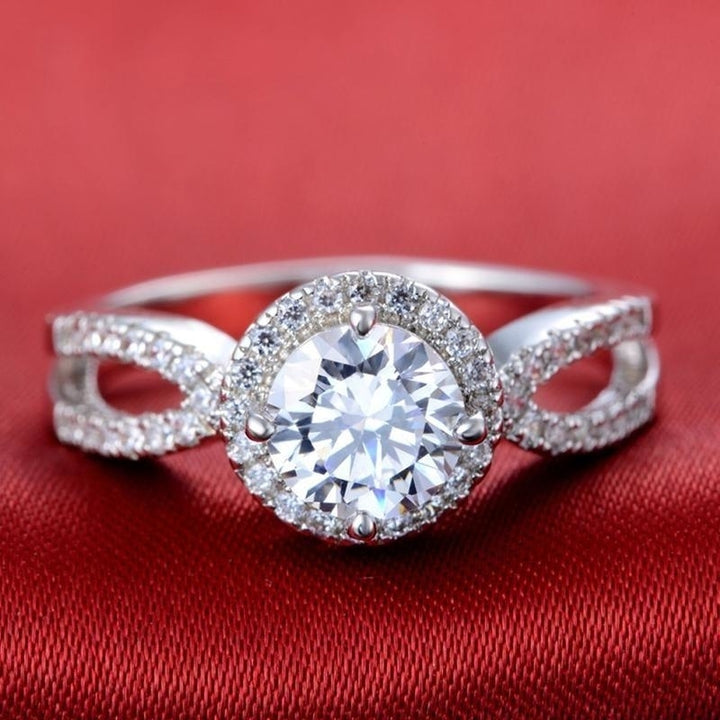 Luxury Round White Gold Plated Cubic Zirconia Charming Engagement Jewelry Ring Image 4
