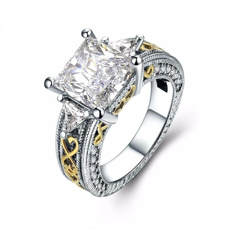 Princess Cut Gold Filigree Ring Image 2