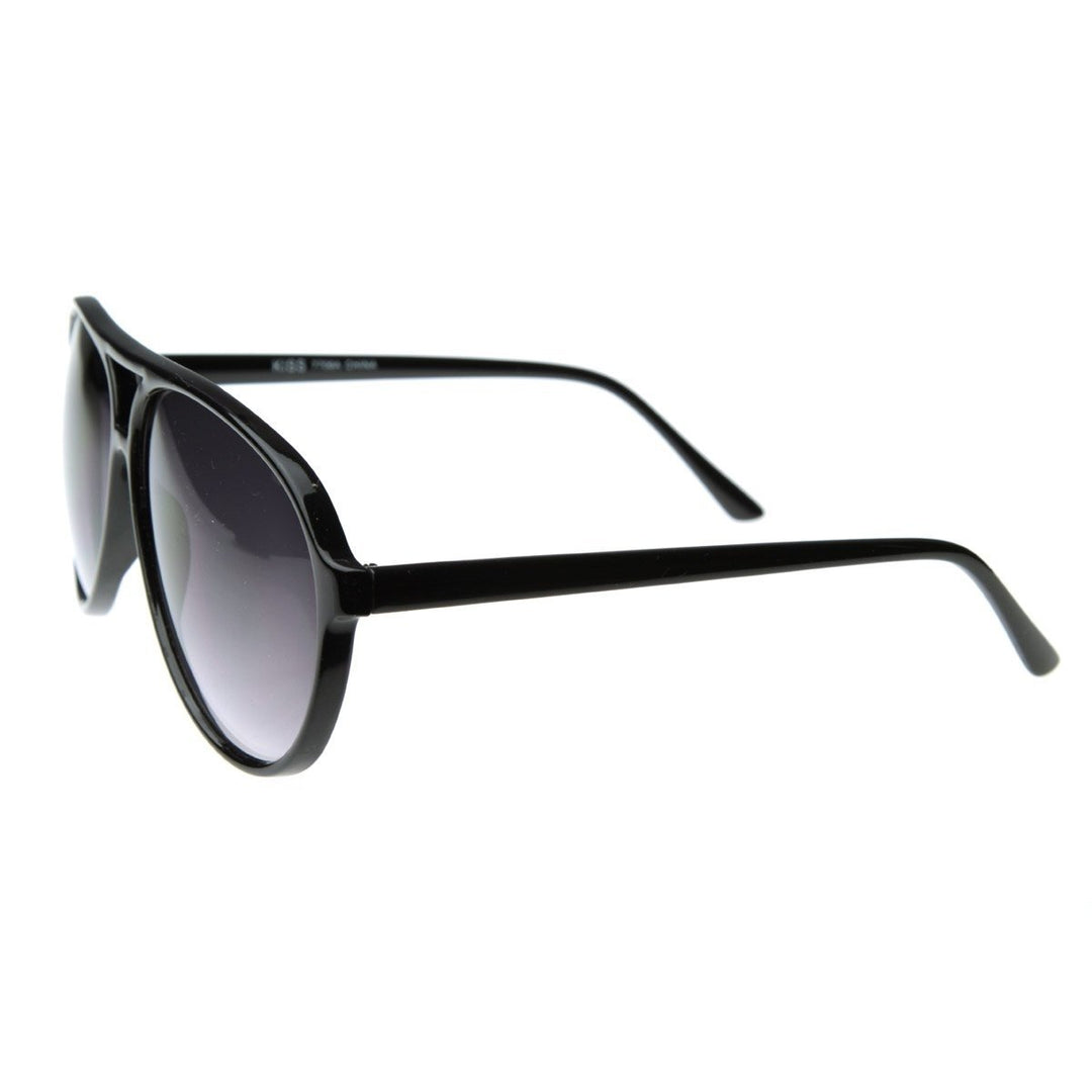 Large Classic Retro Plastic Aviator Sunglasses Image 3