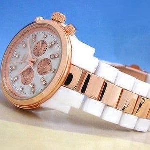 CLEARANCE SALE - Rose Gold White Pearl Bracelet Watch Image 3
