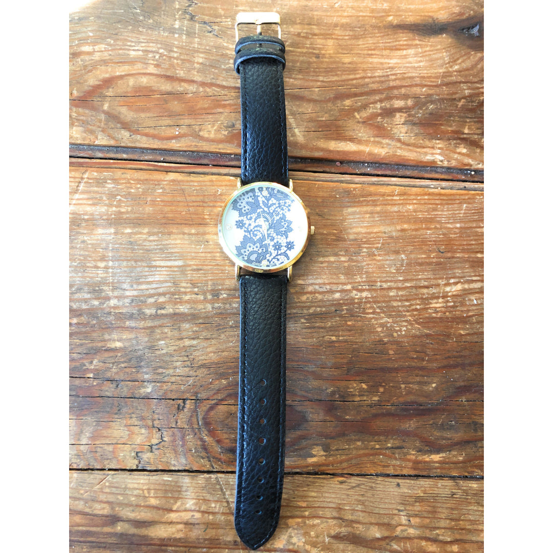 Womens Watch Black White Leather Watch Band Flower Pattern Gold Watch Face Band Unique Young Looking Fresh Inspiring Image 1