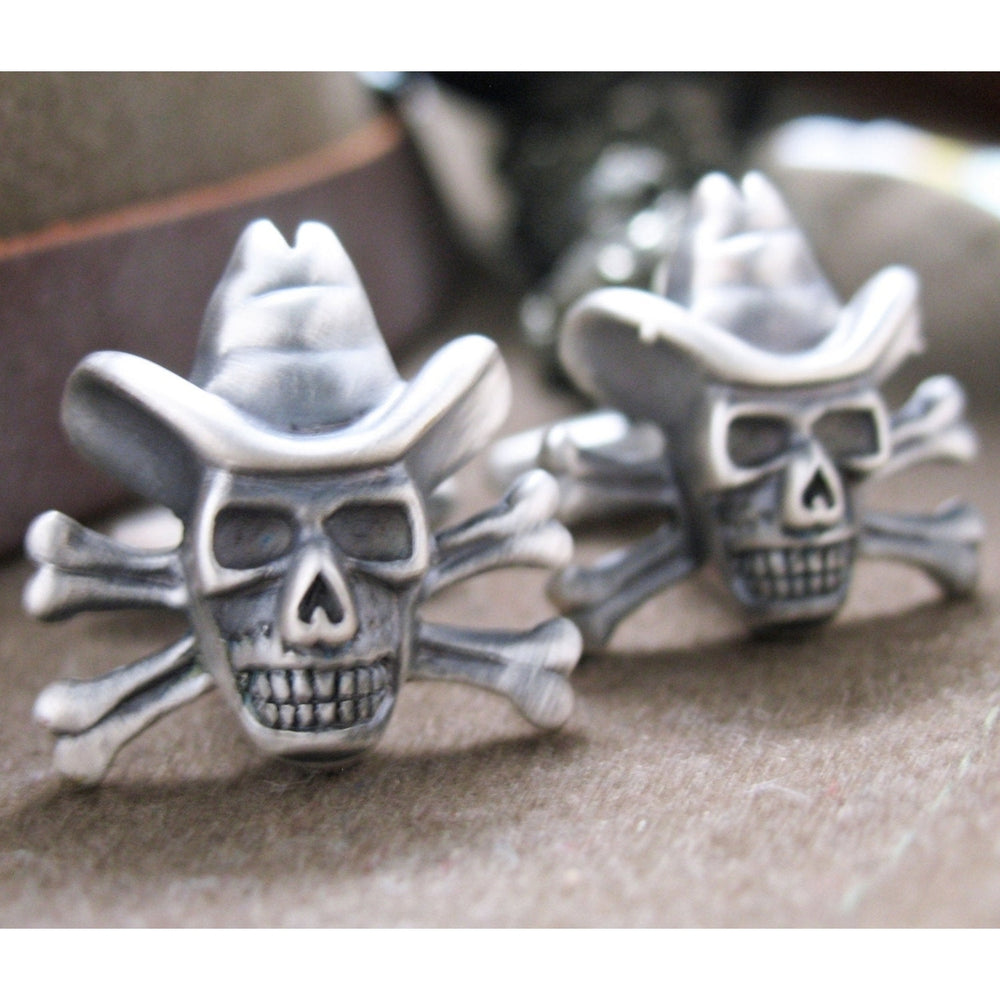 The Bone Bandit Cufflinks Antique Silver Cowboy Outlaw Skull and Crossbones Cuff Links Image 2