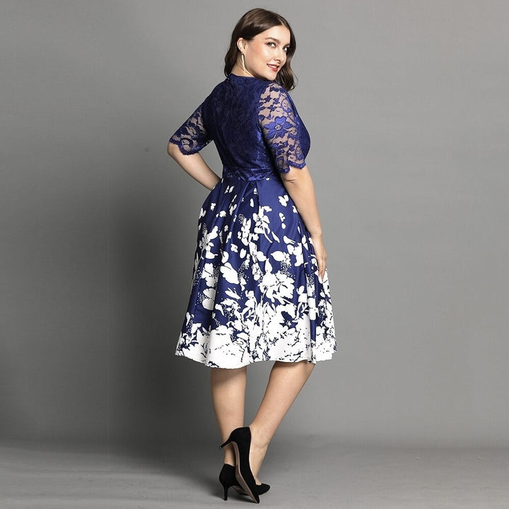 Large Size Women Floral Hollow Out Half Sleeve V-neck Elegant Bodycon Dress Lady Evening Party Sexy Blue Lace Long Dress Image 3