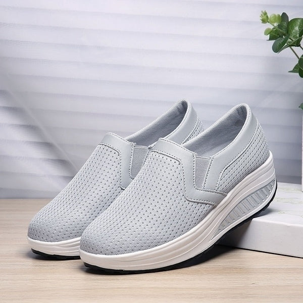 Woman Comfortable Casual Shoes For Spring And Summer Image 1