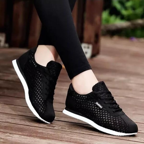 Casual Women Lightweight Breathable Sneakers Mesh Lace-up Image 2