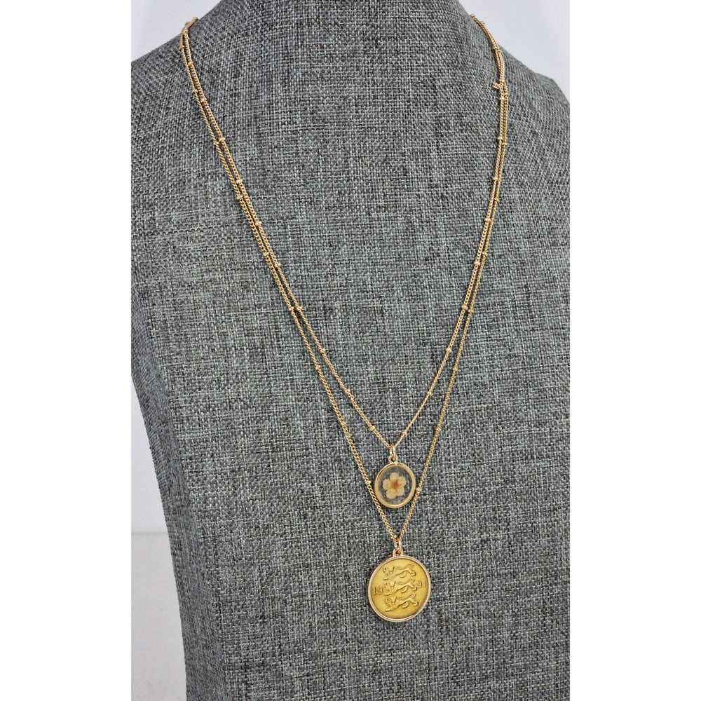 3 Lions Coin With Dry Flower Double Chain Necklace Image 2