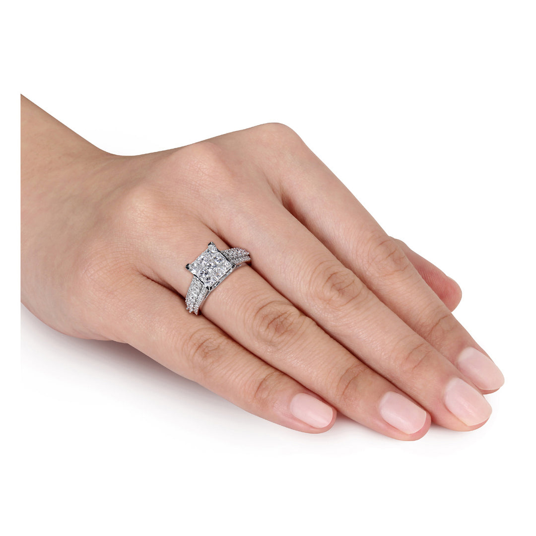 1 1/2 Carat (ctw G-H, I2-I3) Princess-Cut Diamond Engagement Ring in 10K White Gold Image 3