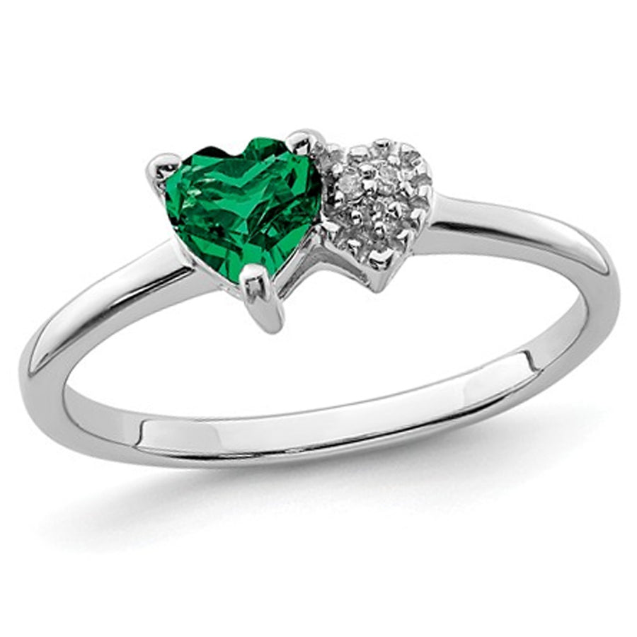 1/2 Carat (ctw) Lab-Created Emerald Heart Ring in Sterling Silver Image 1