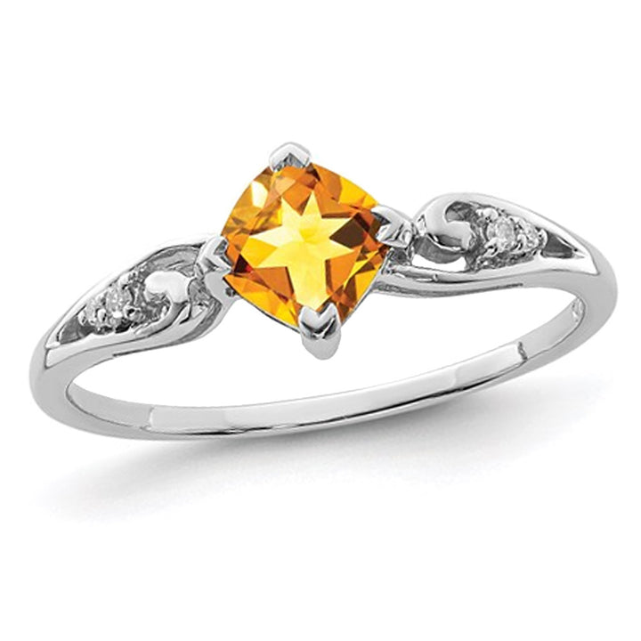 2/5 Carat (ctw) Solitaire Citrine Ring in Sterling Silver Image 1
