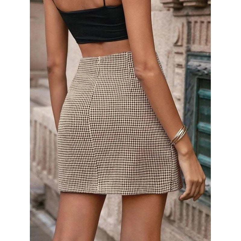 Zip Back Houndstooth Skirt Image 2