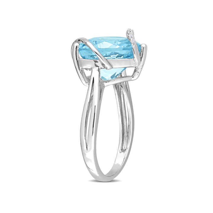 7.00Carat (ctw) Sky-Blue Topaz Promise Heart Ring in Sterling Silver with Accent Diamonds Image 2