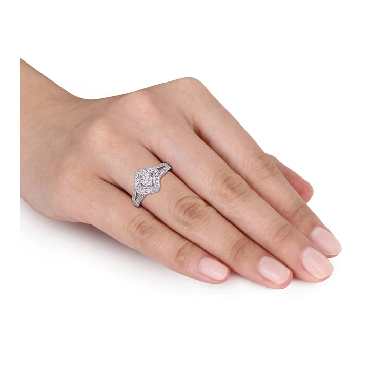 1/4 Carat (ctw H-I, I2-I3) Diamond Engagement Cluster Ring in 10K White Gold Image 3