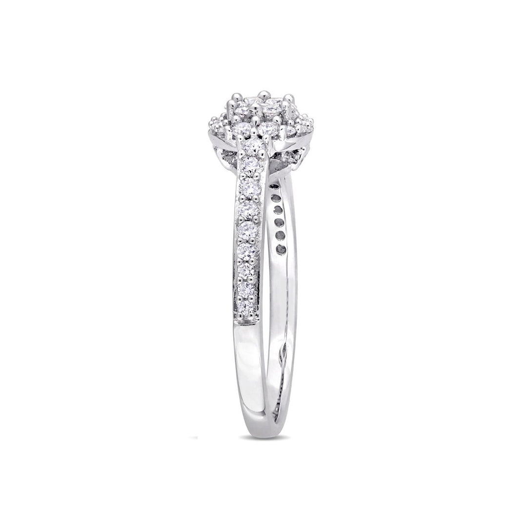 1/2 Carat (ctw H-I, I2-I3) Diamond Engagement Halo Ring in 14K White Gold Image 3
