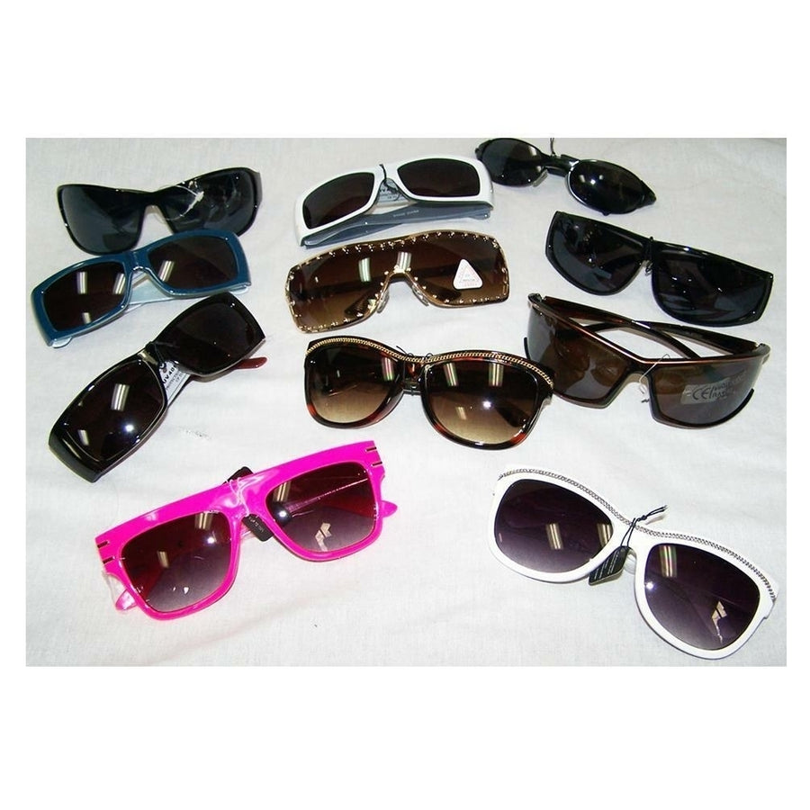 50 BULK LOT DELUXE WOMENS SUNGLASSES glasses eyewear  SUN302 Image 1