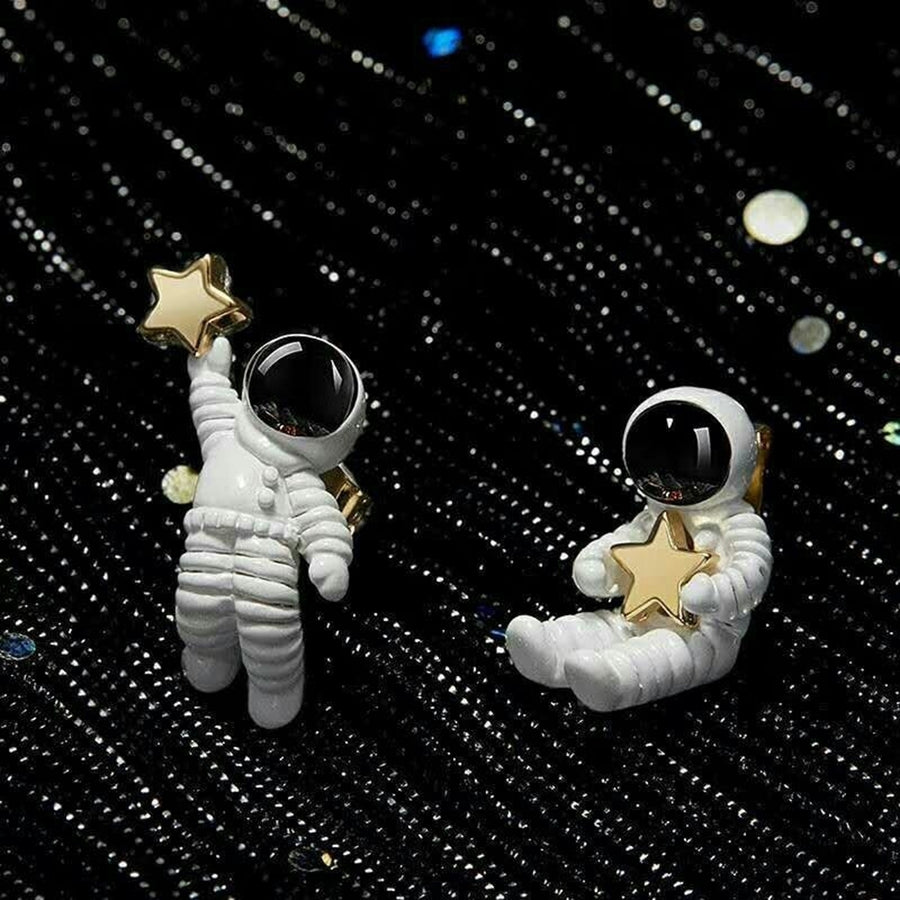 Cute Womens Asymmetric Star Spaceman Ear Studs Earrings Jewelry Party Gift Image 1
