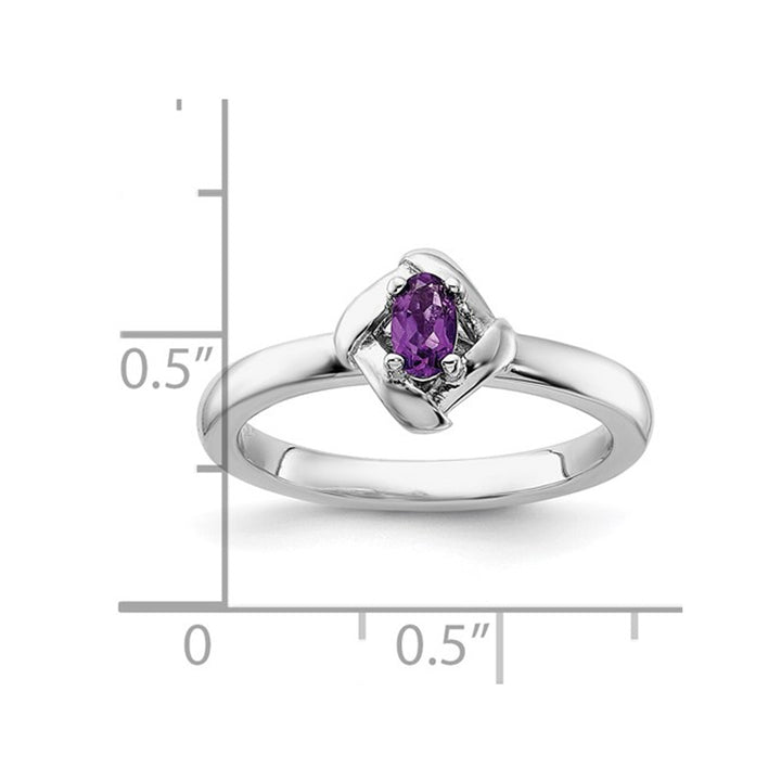 1/5 Carat (ctw) Oval-Cut Amethyst Ring in Sterling Silver Image 3
