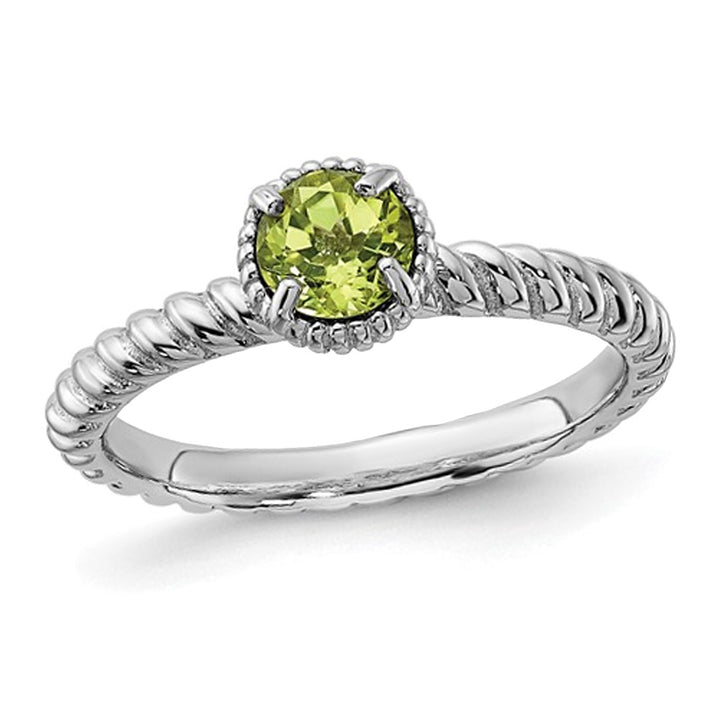 2/5 Carat (ctw) Green Peridot Ring in Sterling Silver Image 1
