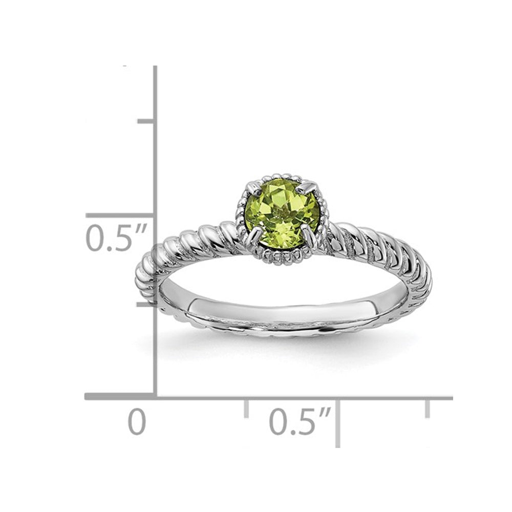 2/5 Carat (ctw) Green Peridot Ring in Sterling Silver Image 3