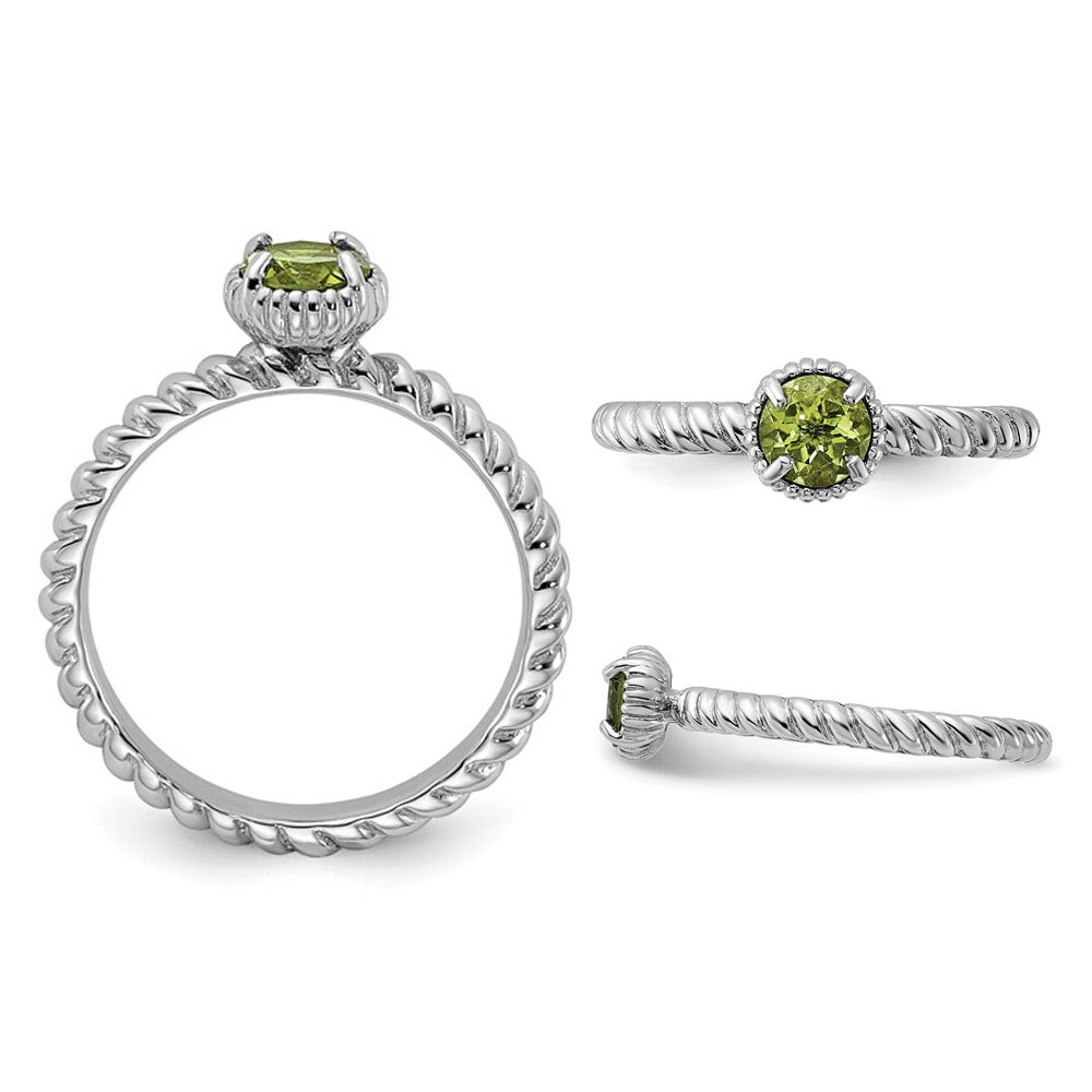 2/5 Carat (ctw) Green Peridot Ring in Sterling Silver Image 4