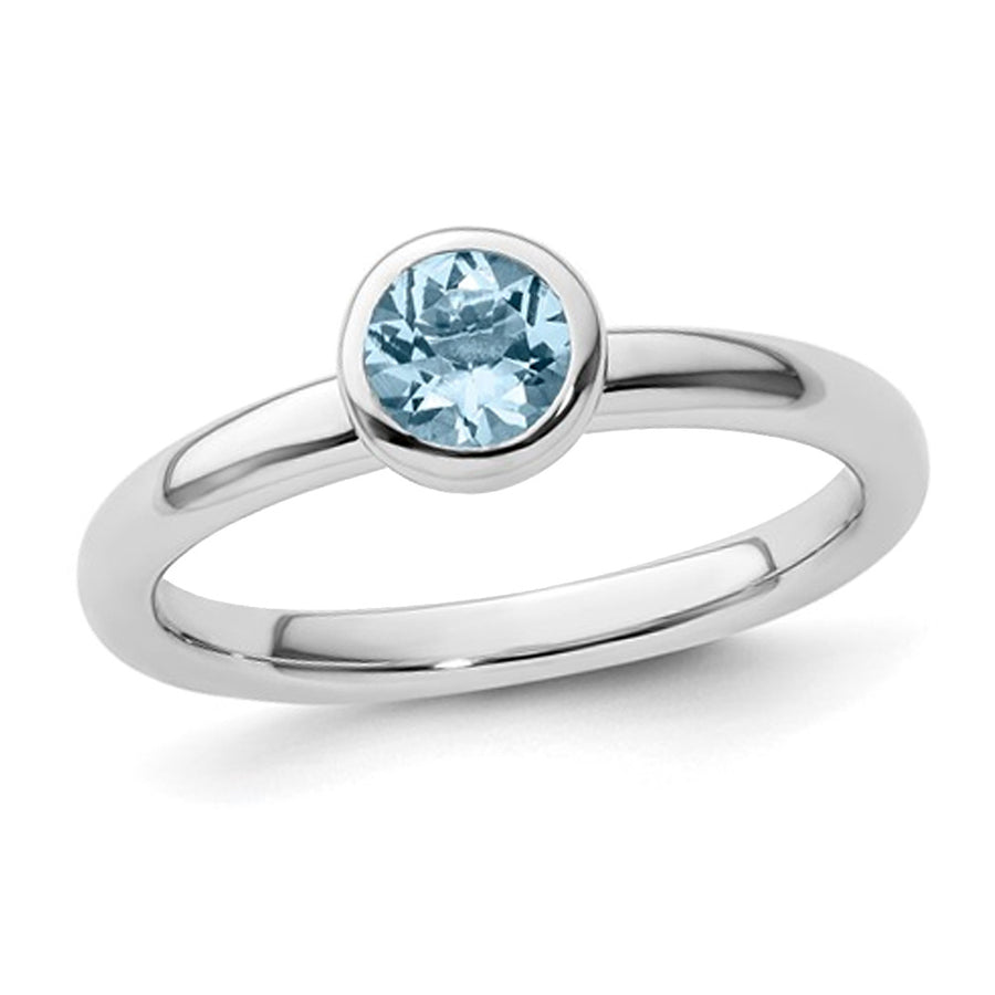 2/5 Carat (ctw) Aquamarine Solitaire Ring in Sterling Silver Image 1