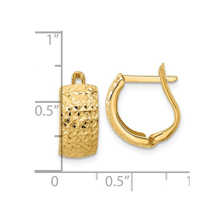 Diamond Cut Omega Hoop Earrings in 14K Yellow Gold Image 2