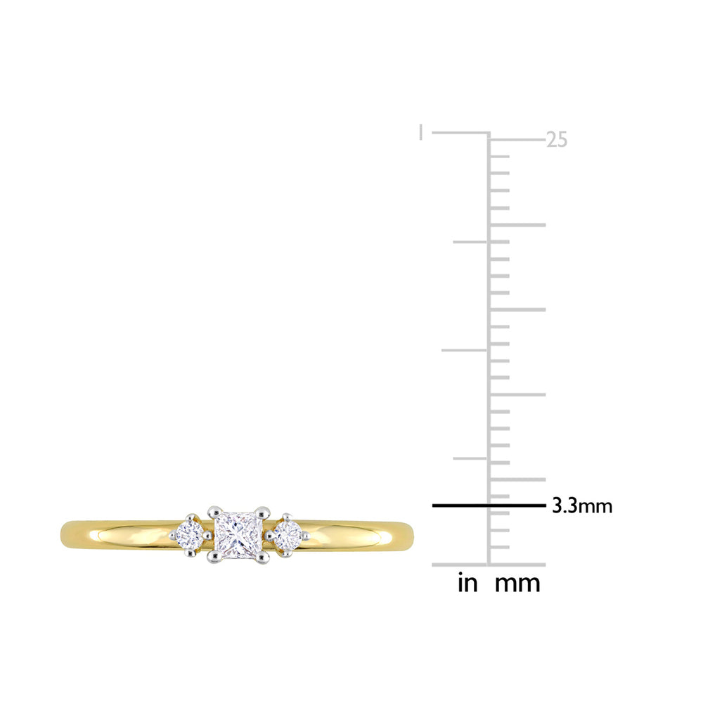 1/6 Carat (ctw I1-I2, H-I) Diamond Three-Stone Ring in 14K Yellow Gold Image 2
