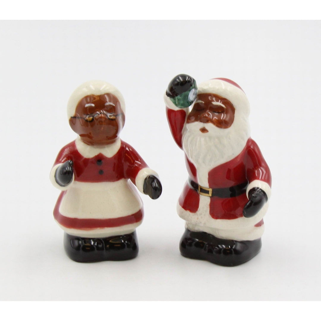 Ceramic African American Santa Couple Salt and Pepper Shakers Gift Image 3