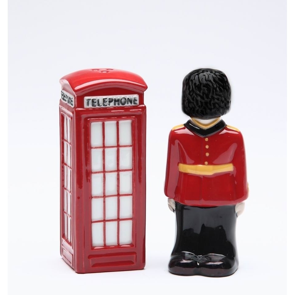 Queens Guard Red Telephone Booth Salt Pepper Shakers Image 3